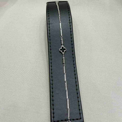 x1 سويرة فان كليف