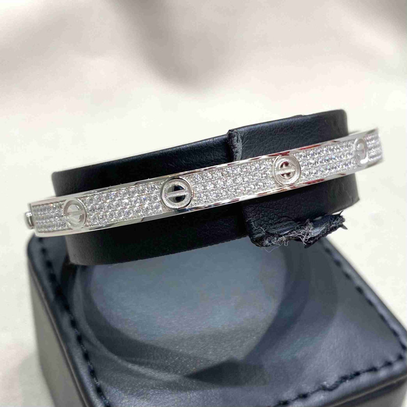 سويرة كارتير مرصعة بالزركون 