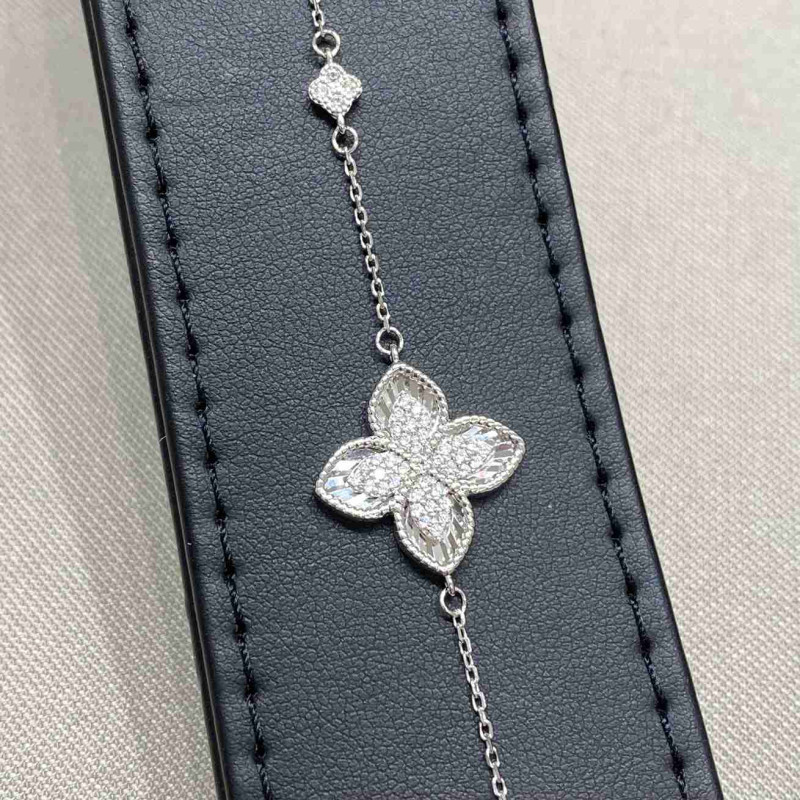  x1 سويرة روبرتو كوين