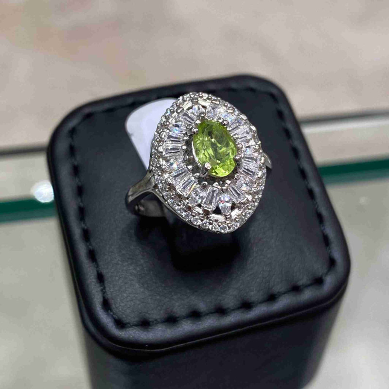 خاتم زبرجد نسائي