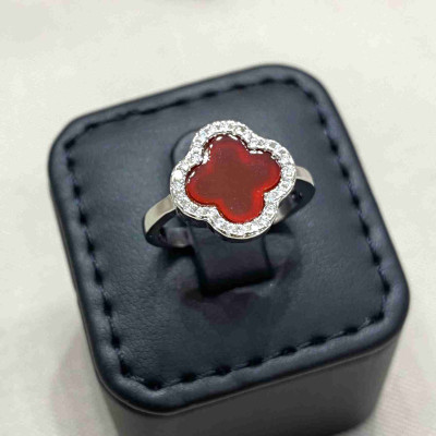 خاتم الفان كليف