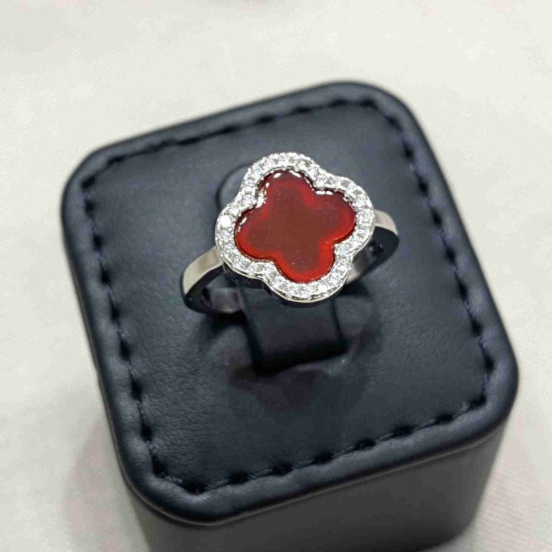 خاتم الفان كليف