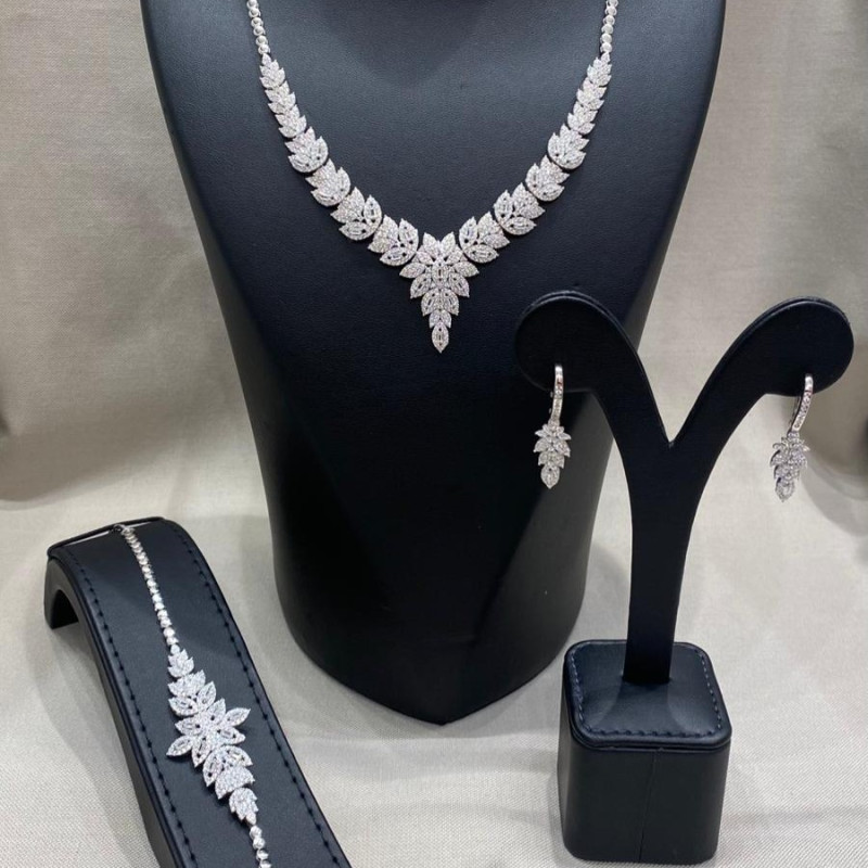 طقم فضة بدون خاتم 