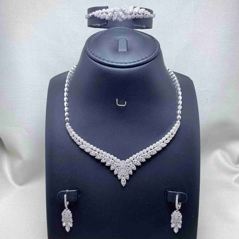 طقم فضة بدون خاتم 